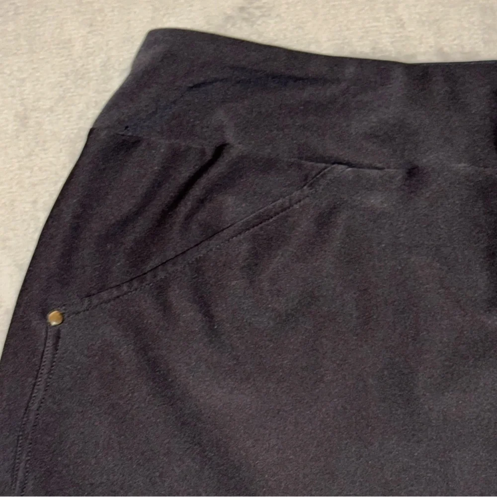 TAIL Tennis Golf Pleated Black Skort Women’s Size 10 - Picture 2 of 13